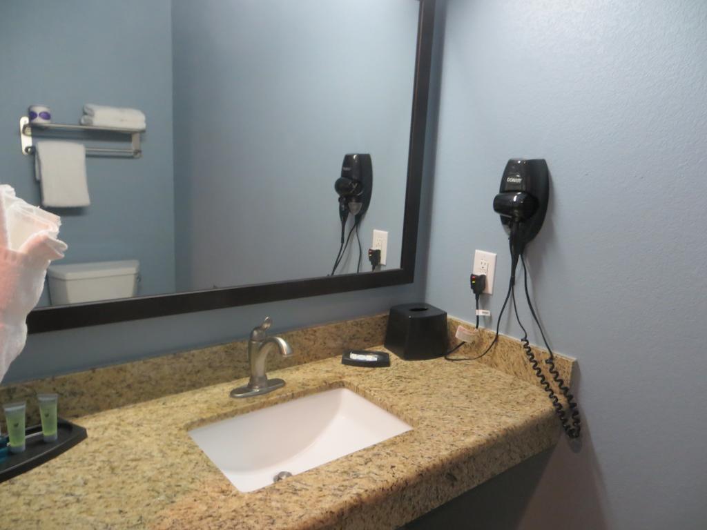 Black Gold Inn Yoakum Room photo